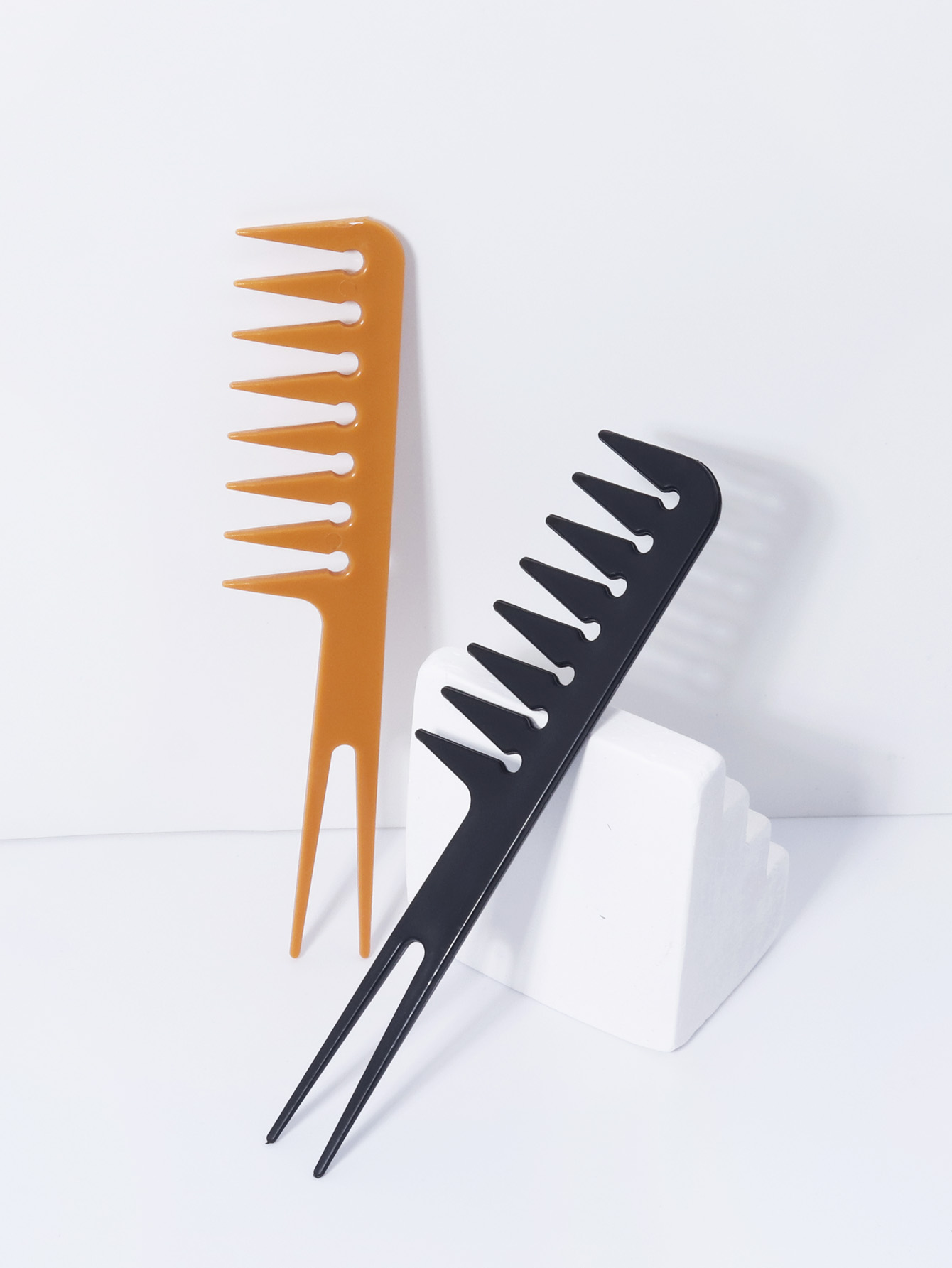 Grzebień z szerokimi zębami, d – Detangling Wide Comb recenzja i cena